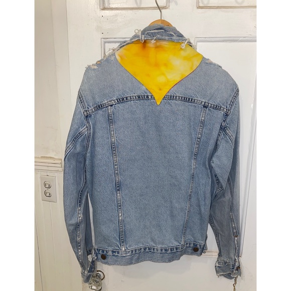 Vintage Levis Trucker Jacket - Picture 2 of 2